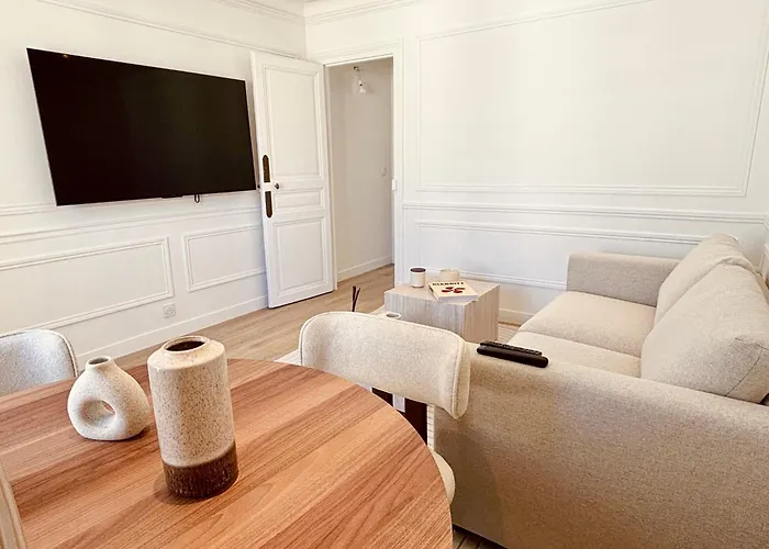 Le Penthouse Bourdonnais L شقة *